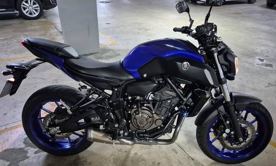 YAMAHA MT-07 ABS YAMAHA MT-07 ABS